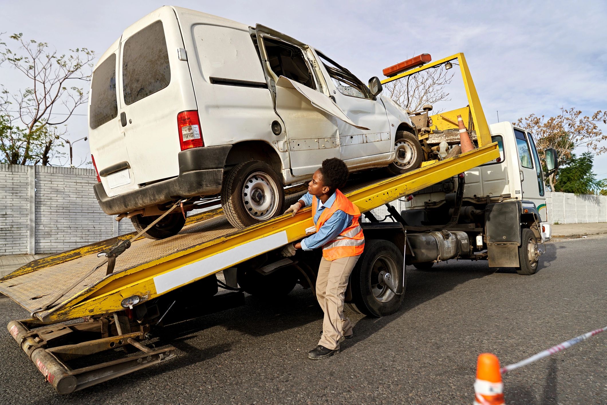 tow truck city street